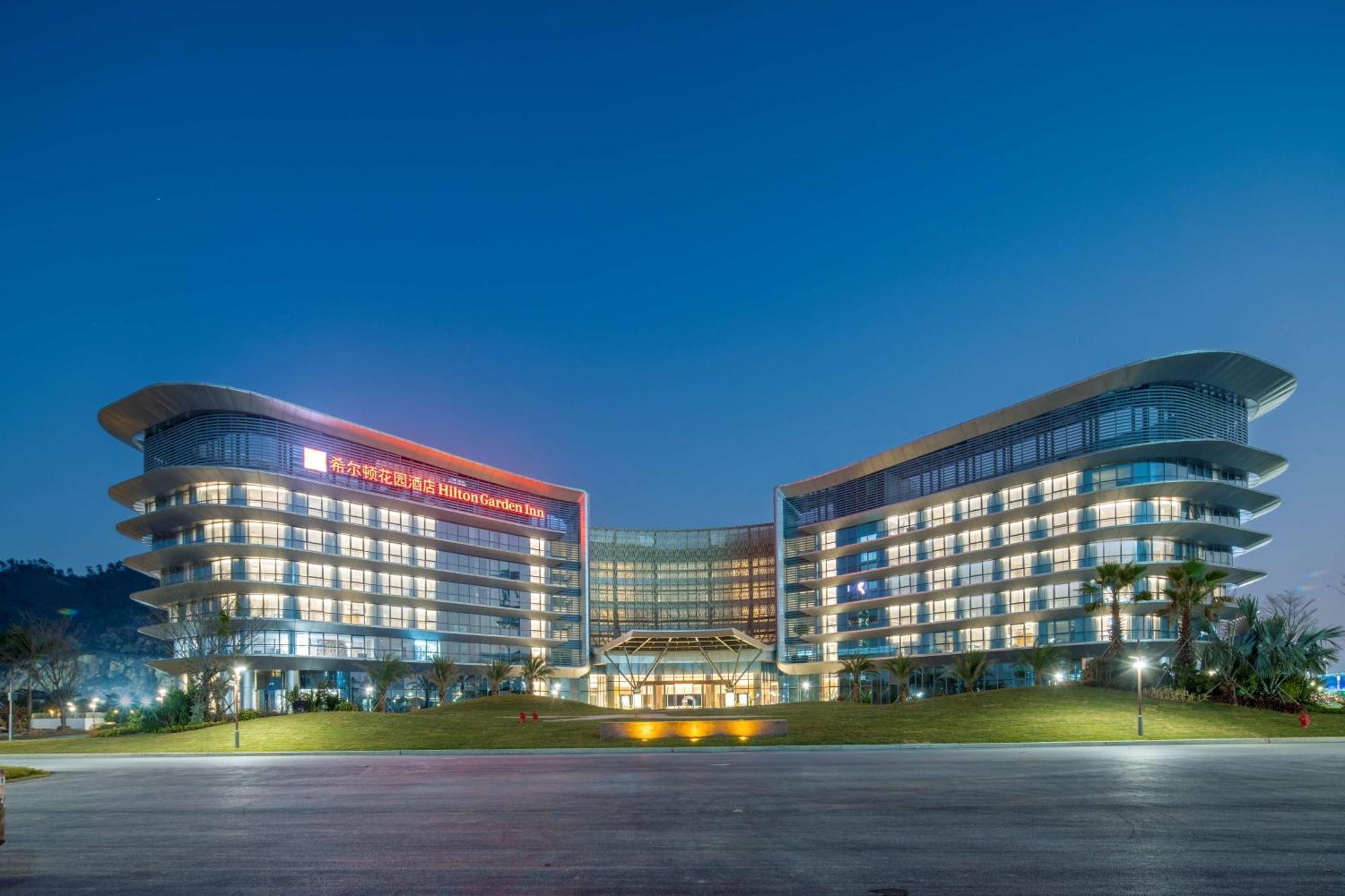 Hilton Garden Inn Zhuhai Hengqin Sumlodol Park Exterior photo